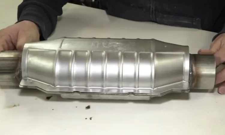 How Can a Bad Catalytic Converter Cause Car to Shut off